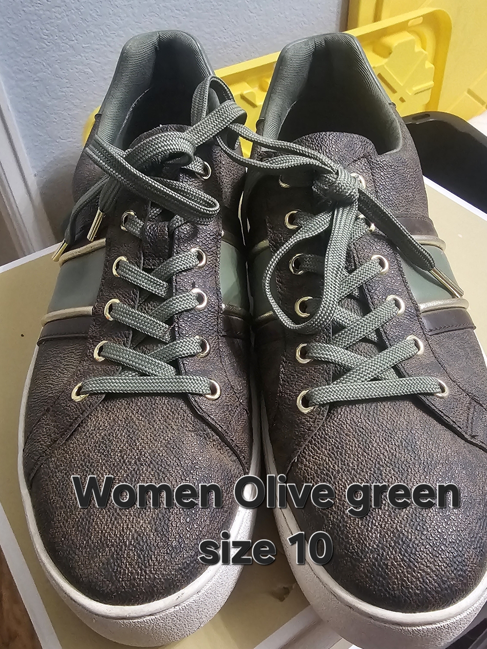 Michael Kors Olive Green Lace-Up Fashion Sneakers
